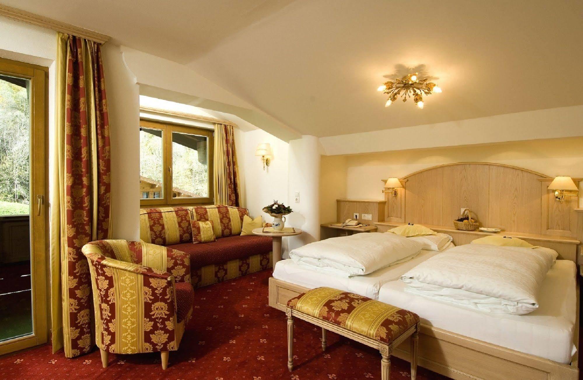 Alpenhotel Fernau Нойштифт-им-Штубайталь Экстерьер фото